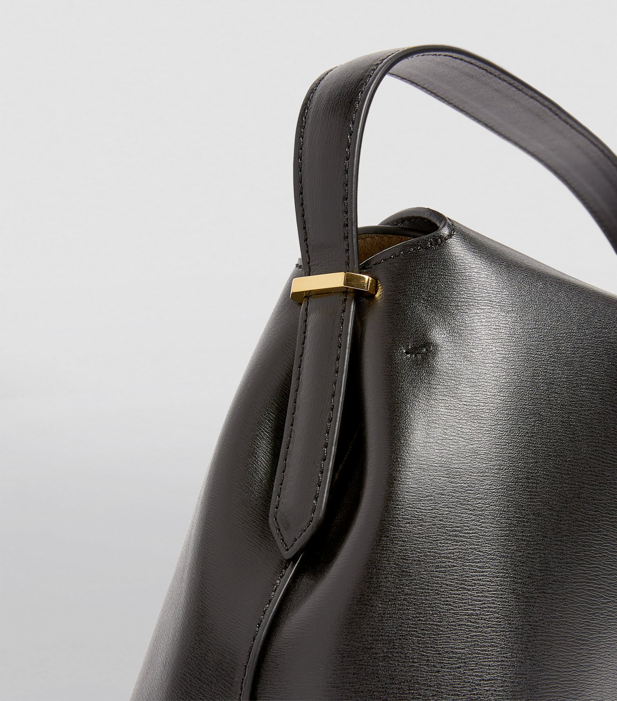 Leather T-Lock Top-Handle Bag BLACK 001 Image 6