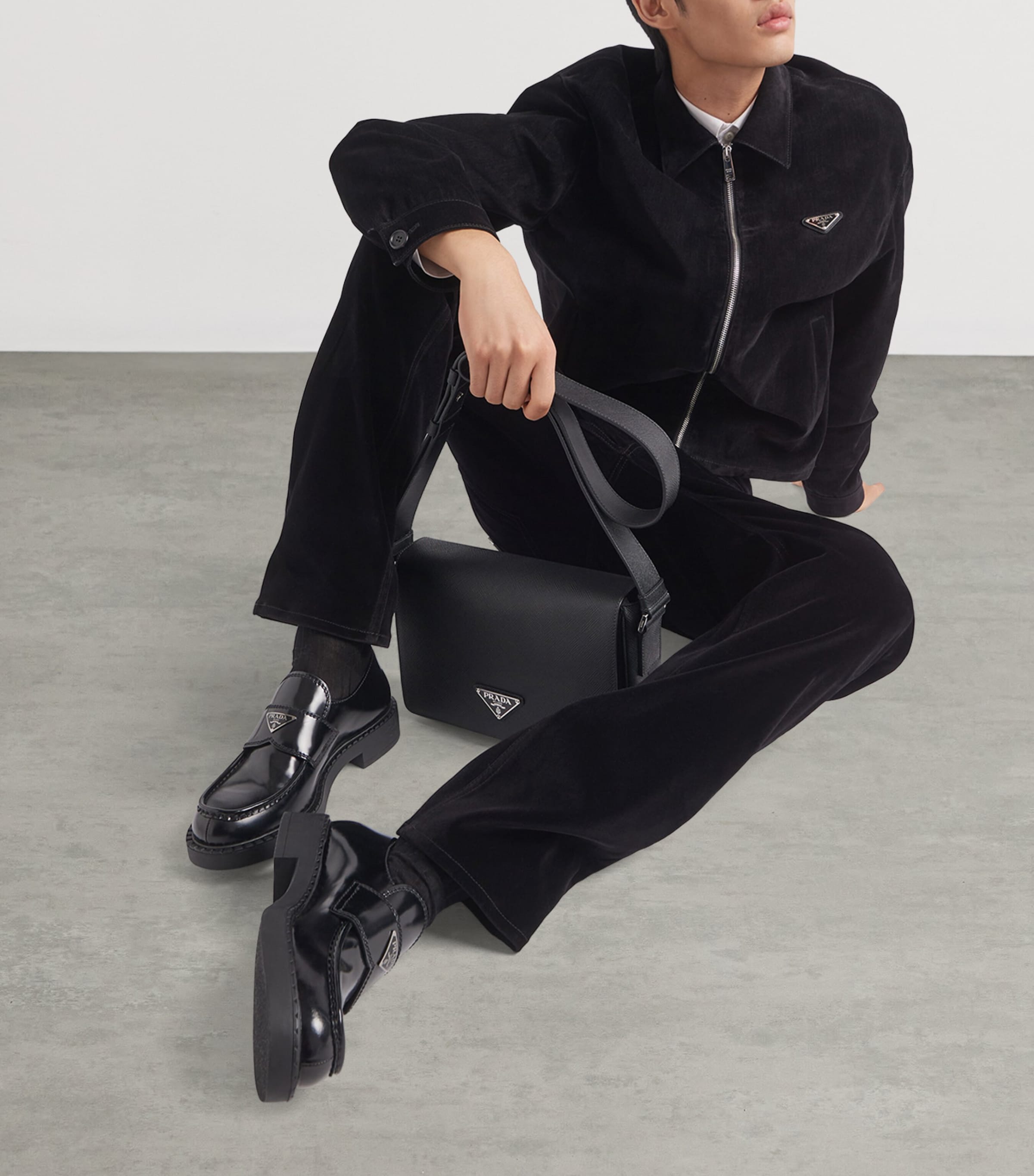 Patent Leather Triangle Loafers F0002 Image 3