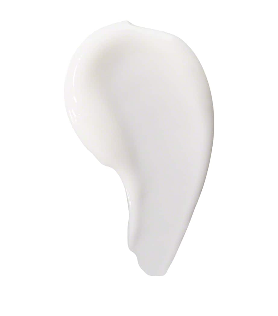 Moisturizing With A Cream NO COLOUR Image 2