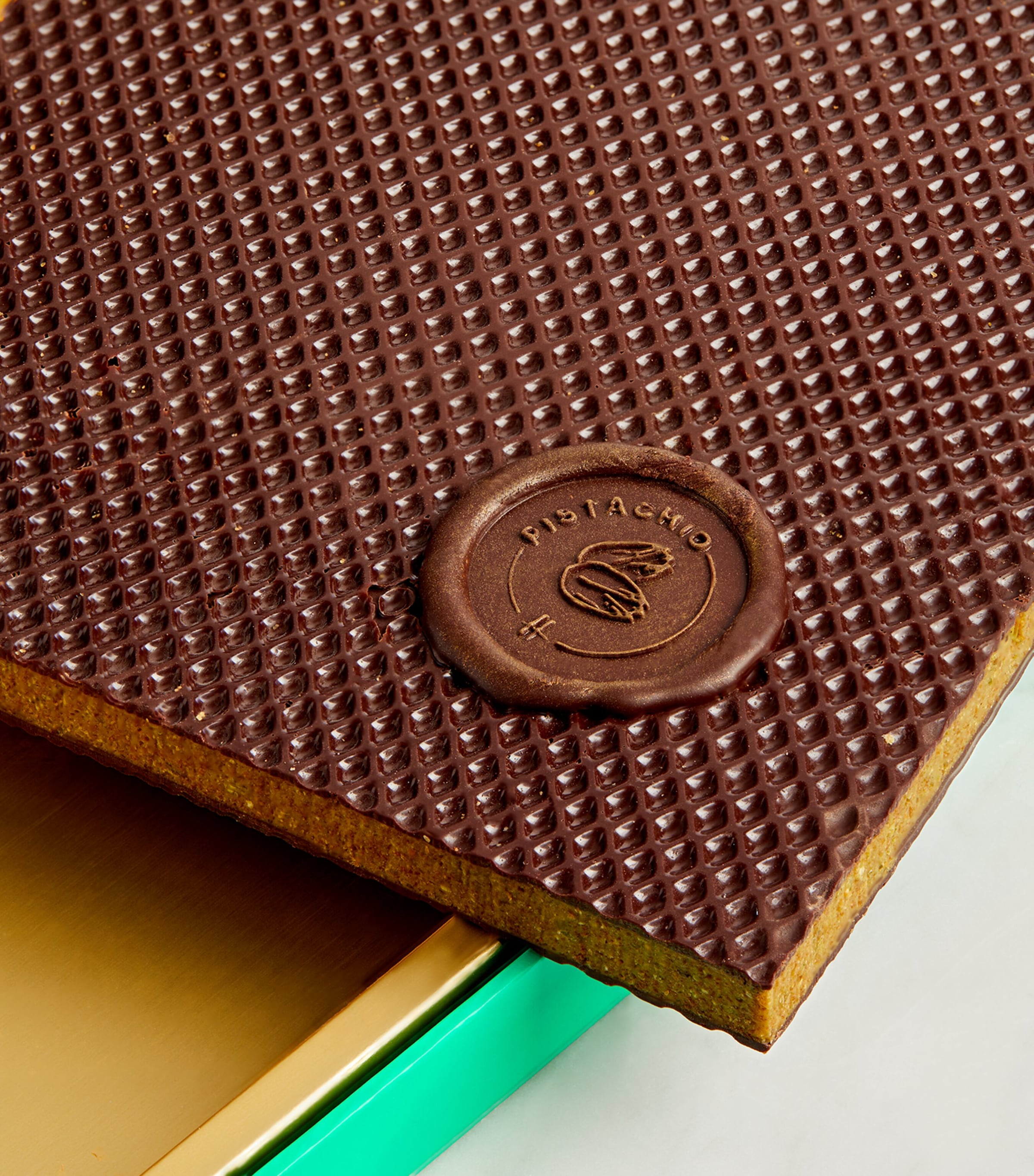 Crunchy Pistachio Chocolate Sandwich Slab (260g) NO COLOUR Image 3