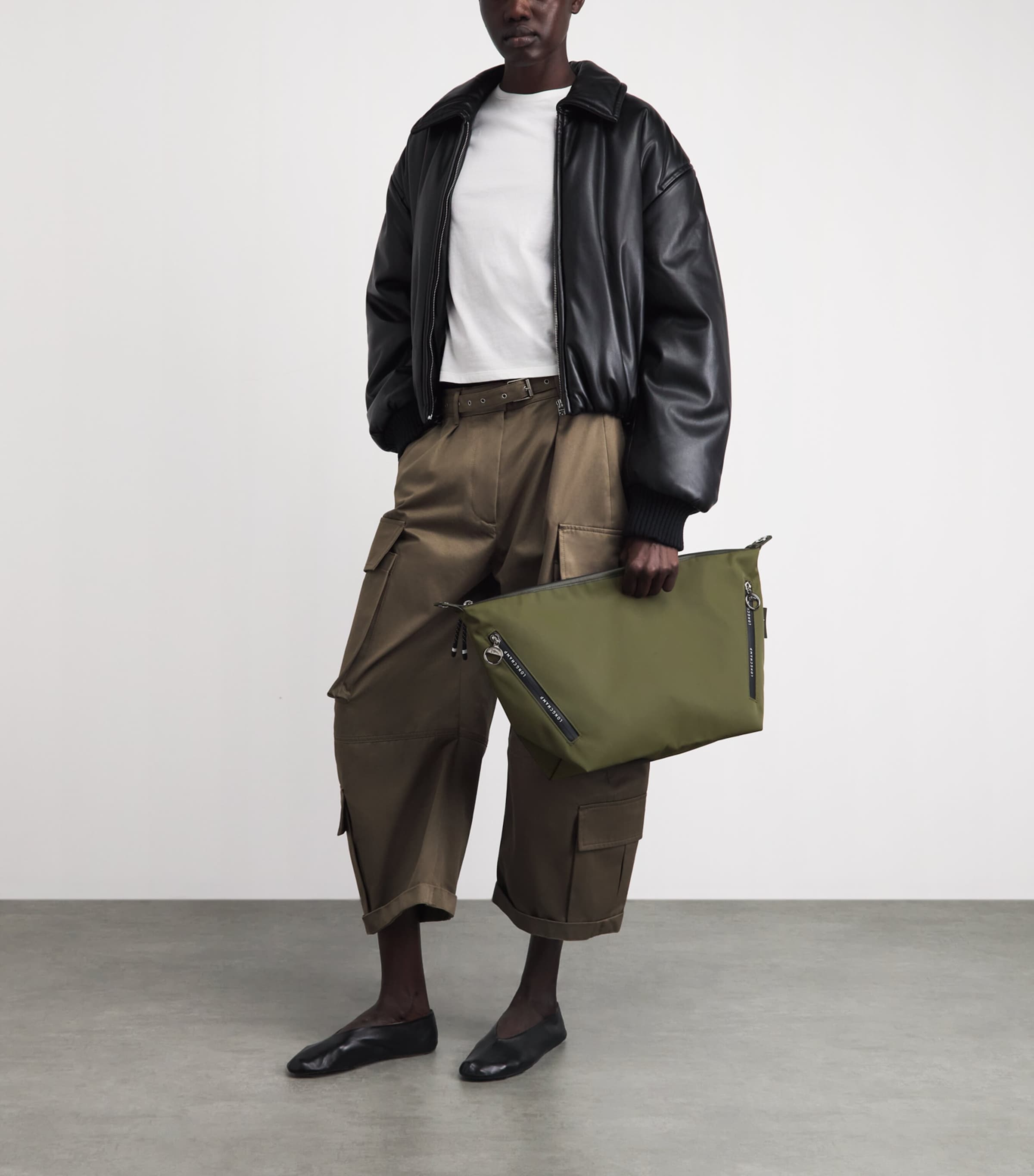 Longchamp Medium Le Pliage Energy Cross-Body Bag Khaki Image 2