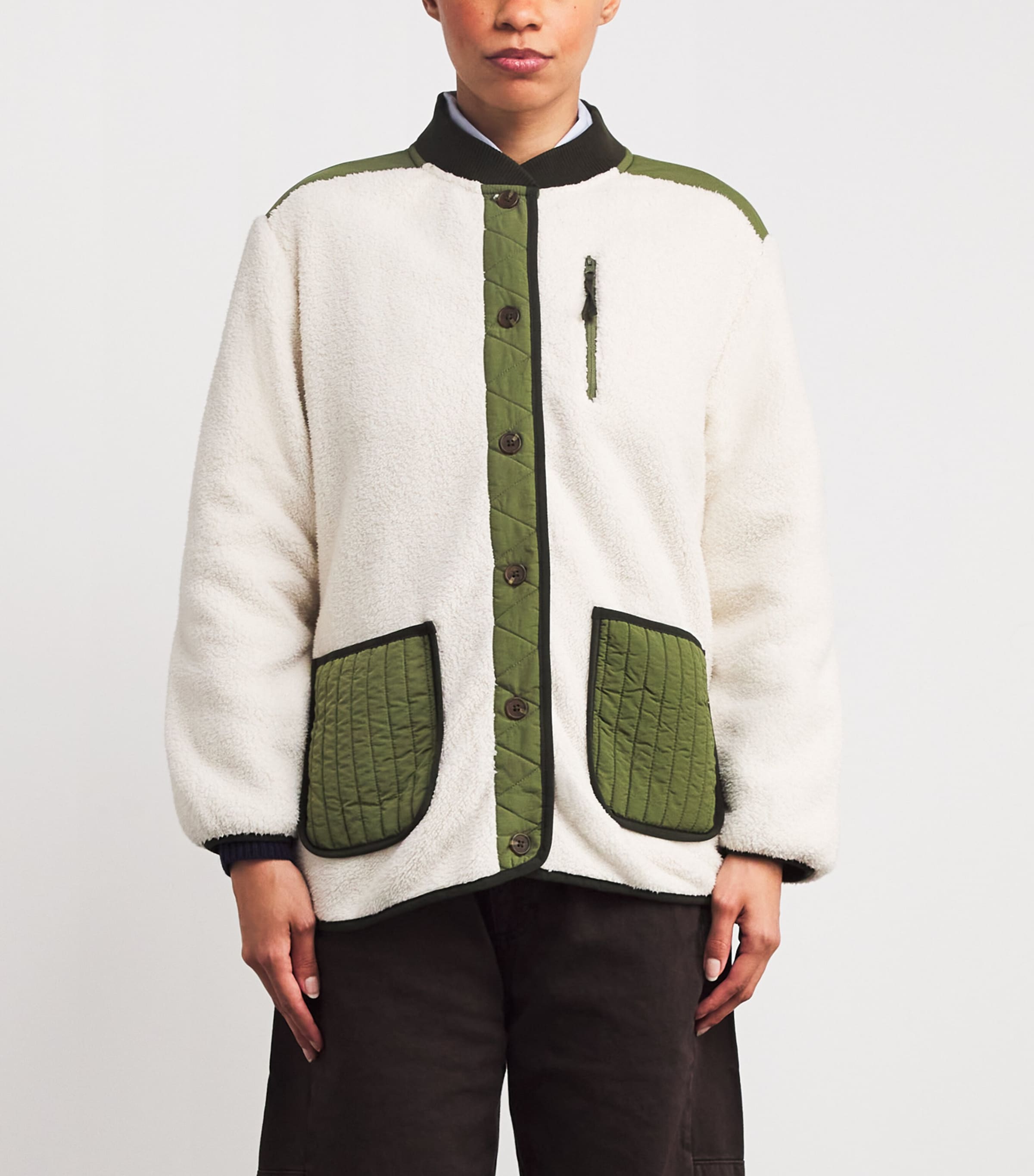 The Great. Womens Plush Fleece Tundra Jacket Cream & Army Image 3