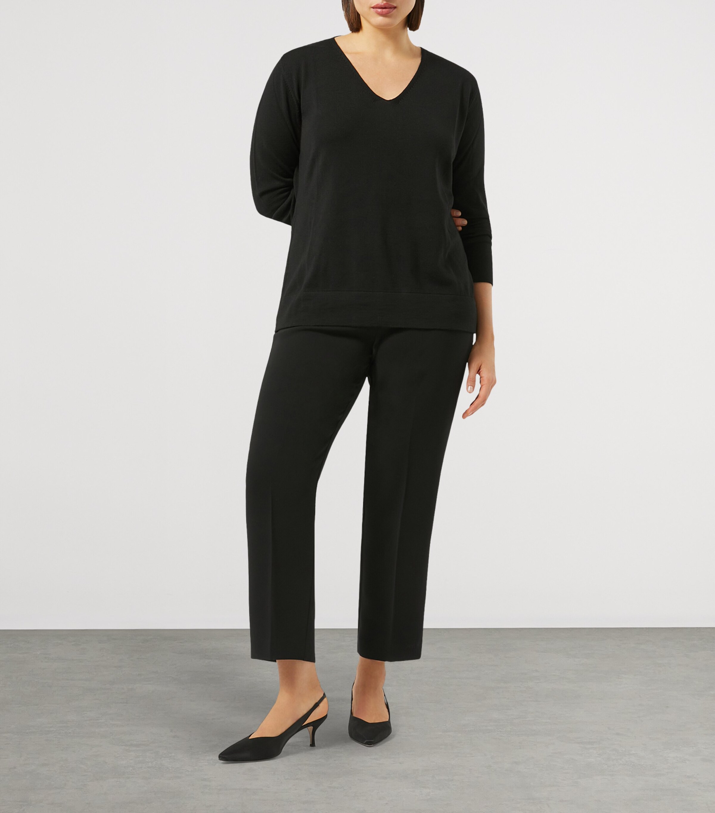 Cady Cropped Slim Trousers BLACK Image 4