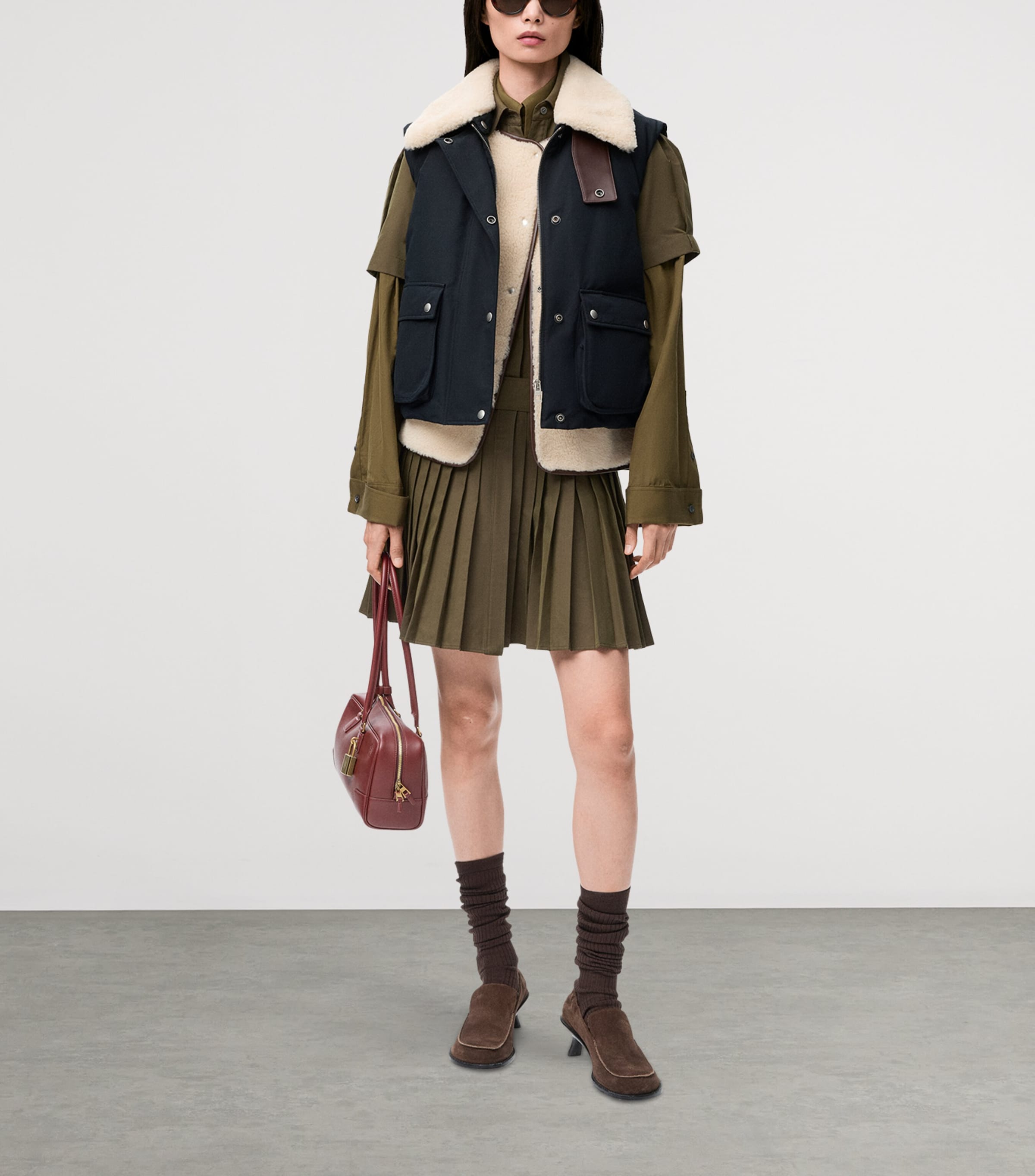 Shearling-Collar Gilet BLACK Image 2