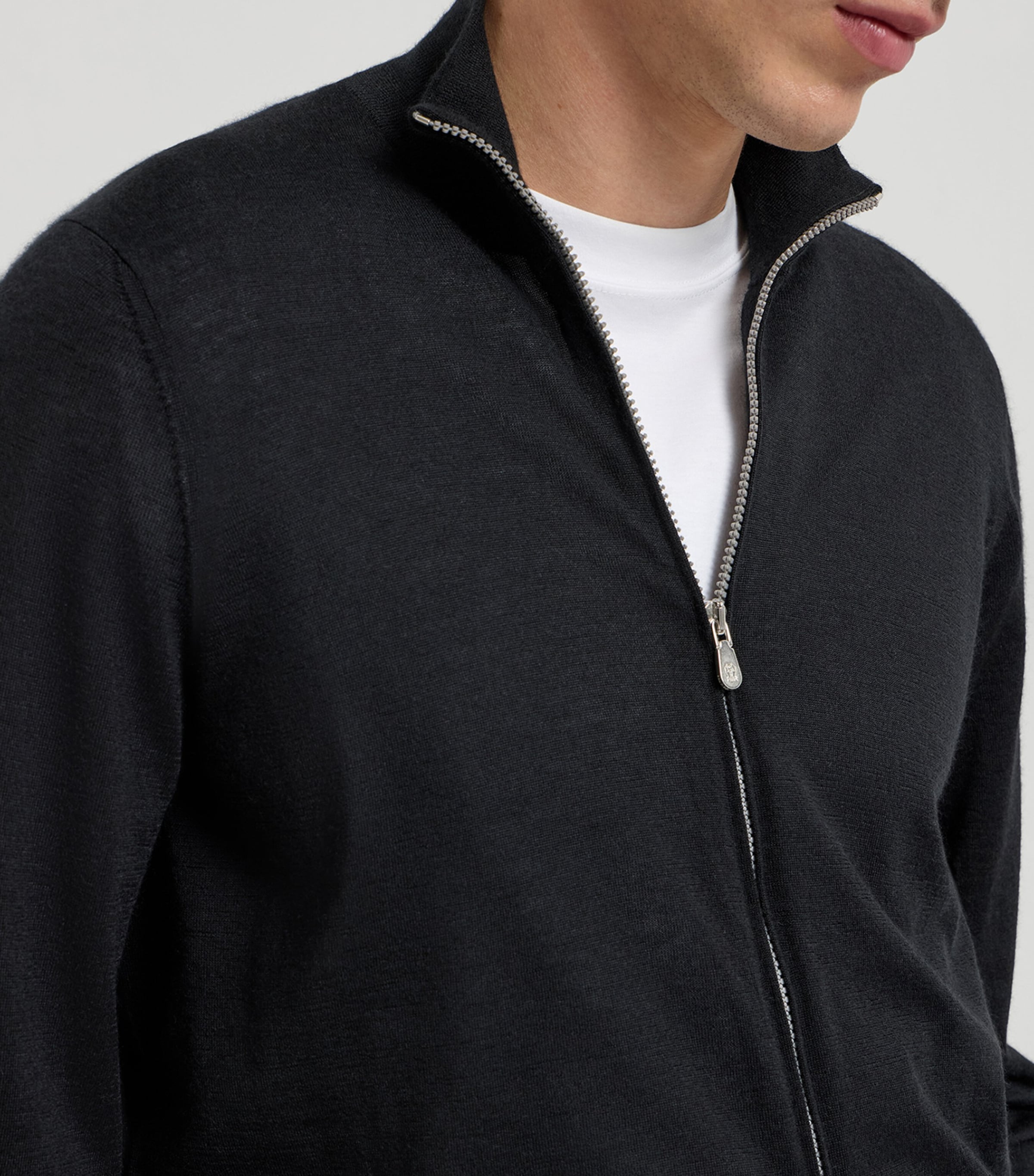 Brunello Cucinelli Mens Cashmere-Silk Cardigan Image 6