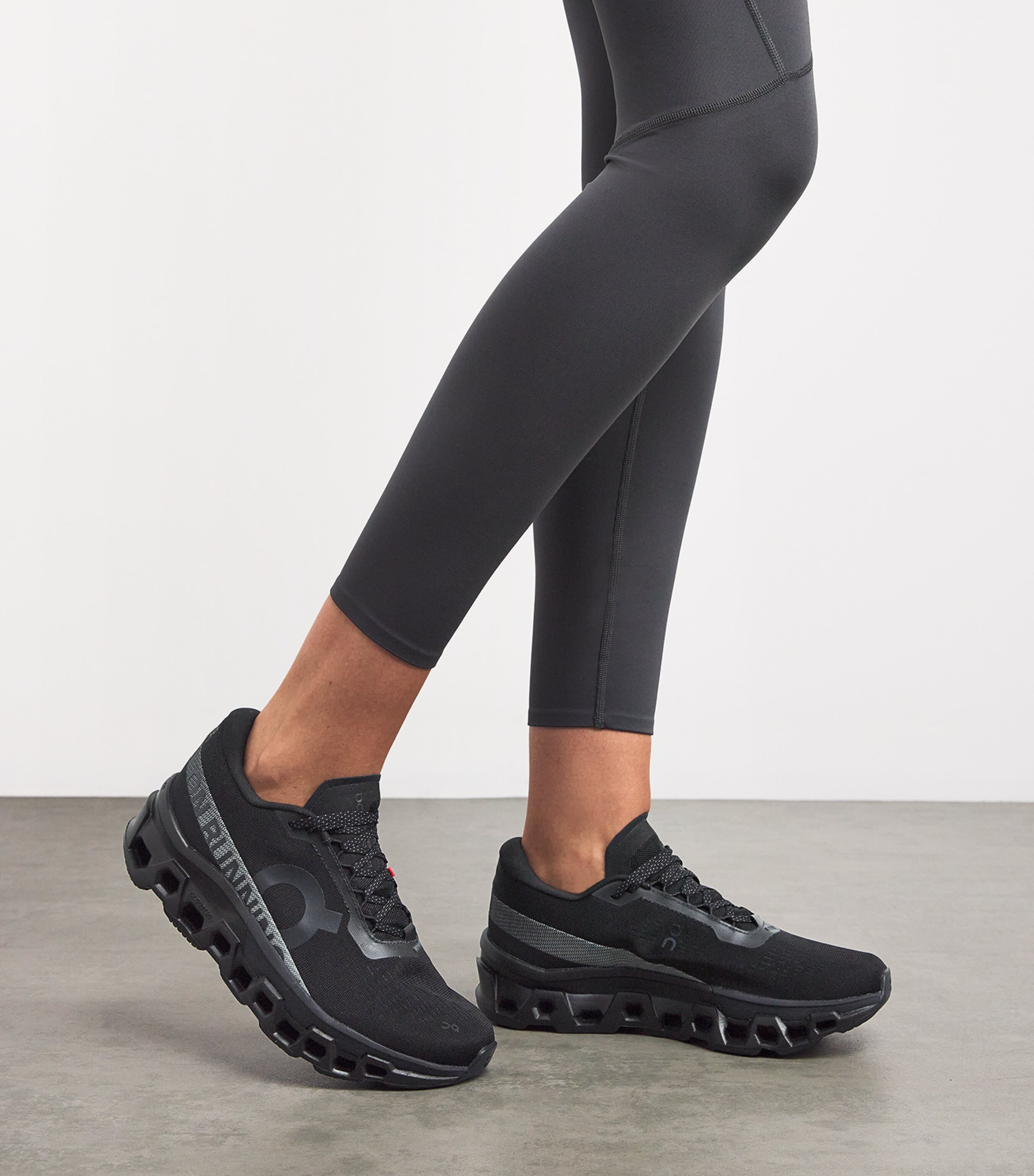 Cloudmonster 2 Trainers BLACK | ECLIPSE Image 2