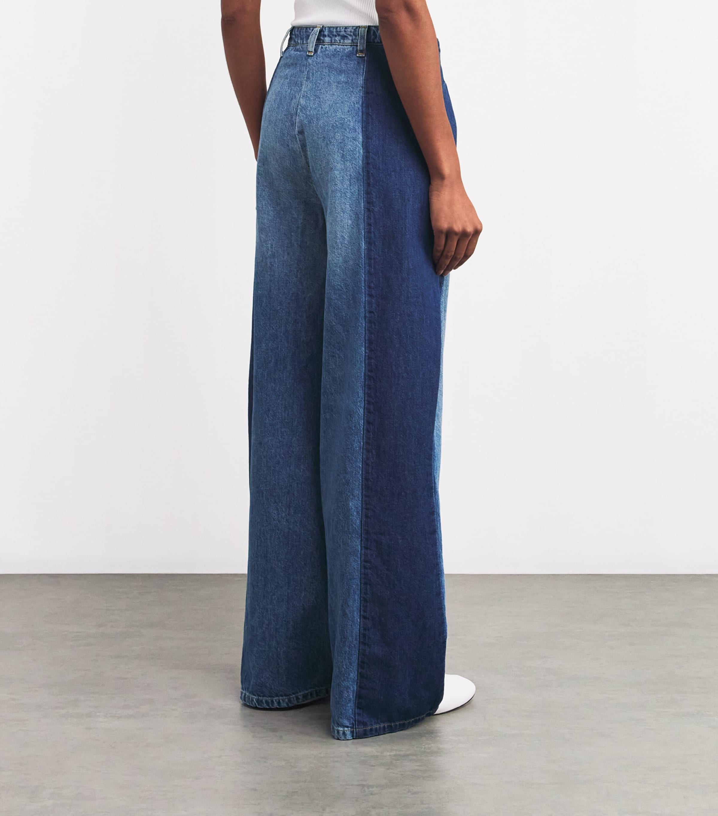 Wide-Leg Pleated Jeans BLUE JEAN Image 4