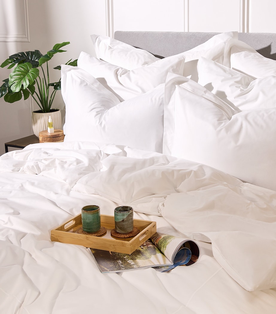 Helmshore Super King Duvet Cover (260cm x 220cm) WHITE Image 4