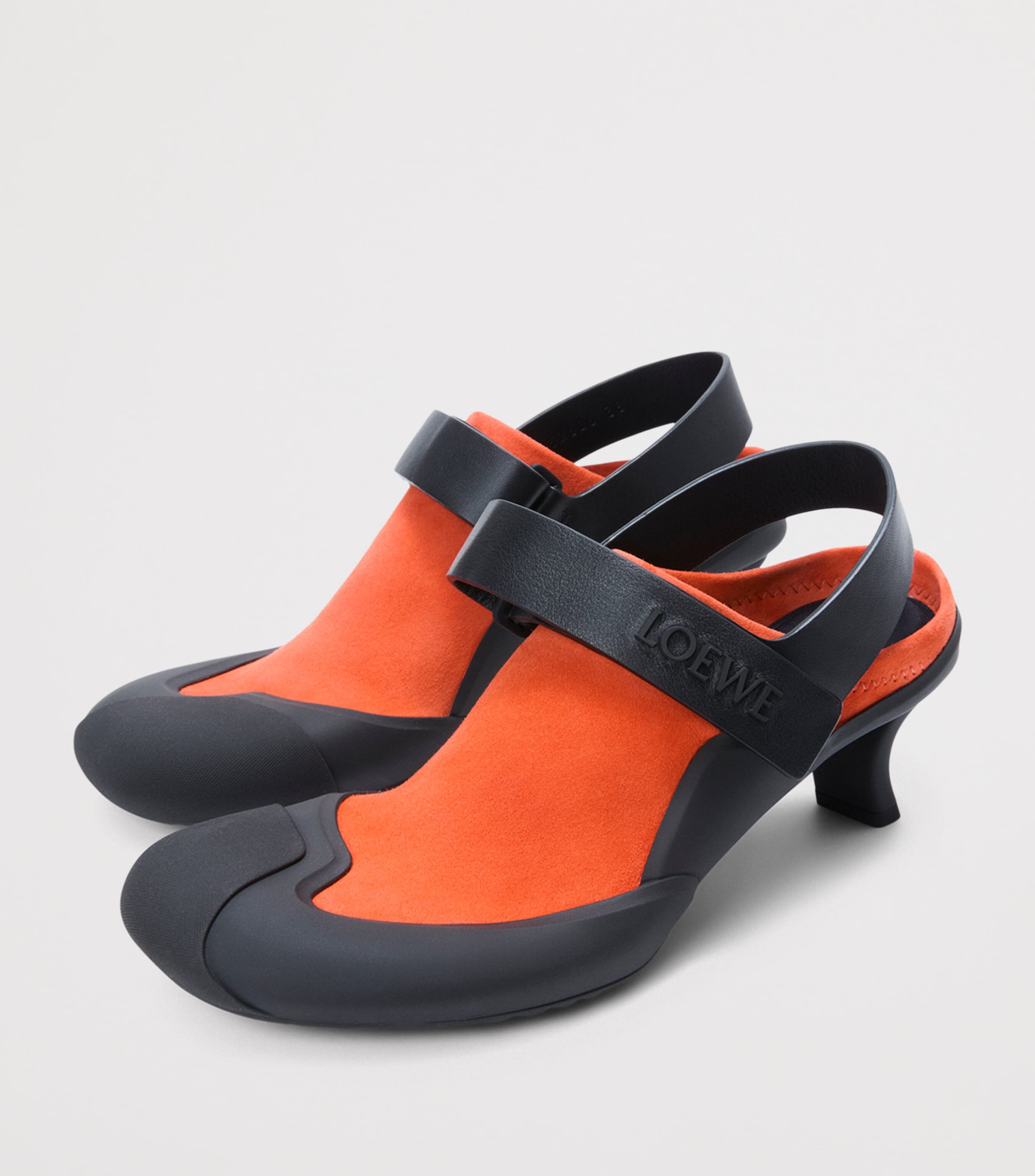 LOEWE Leather Dive Slingback Mules 45 Deep Saffron/black Image 3