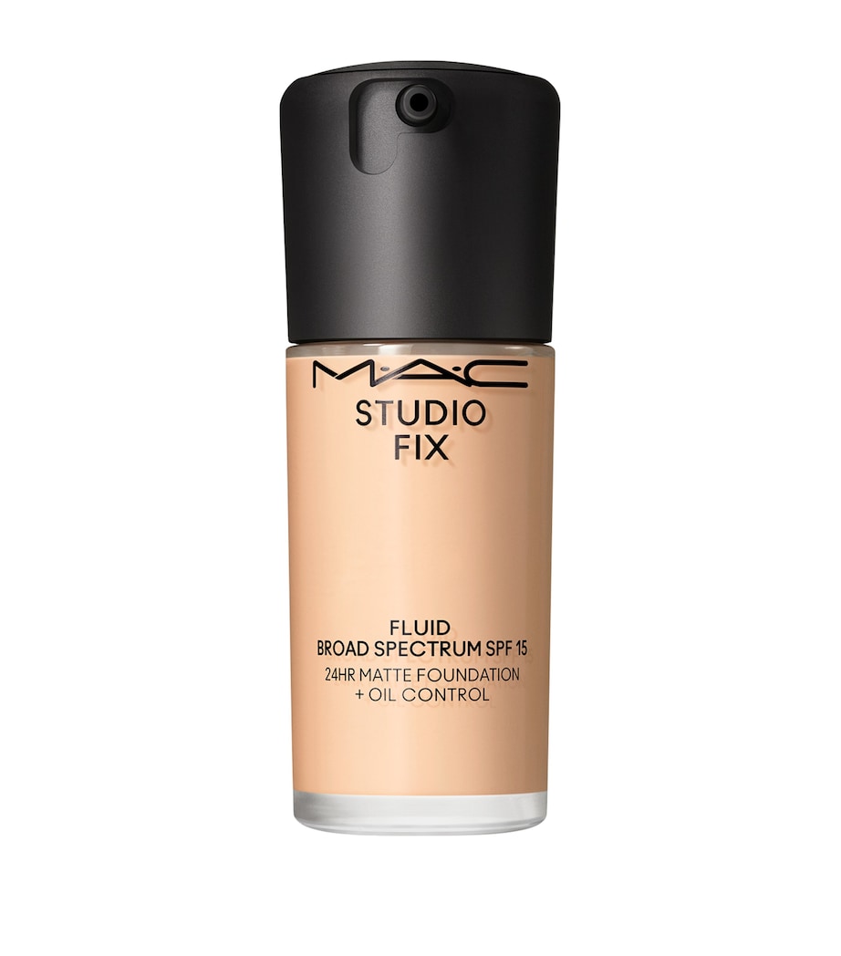 Studio Fix Foundation SPF15 NC16 Image 1
