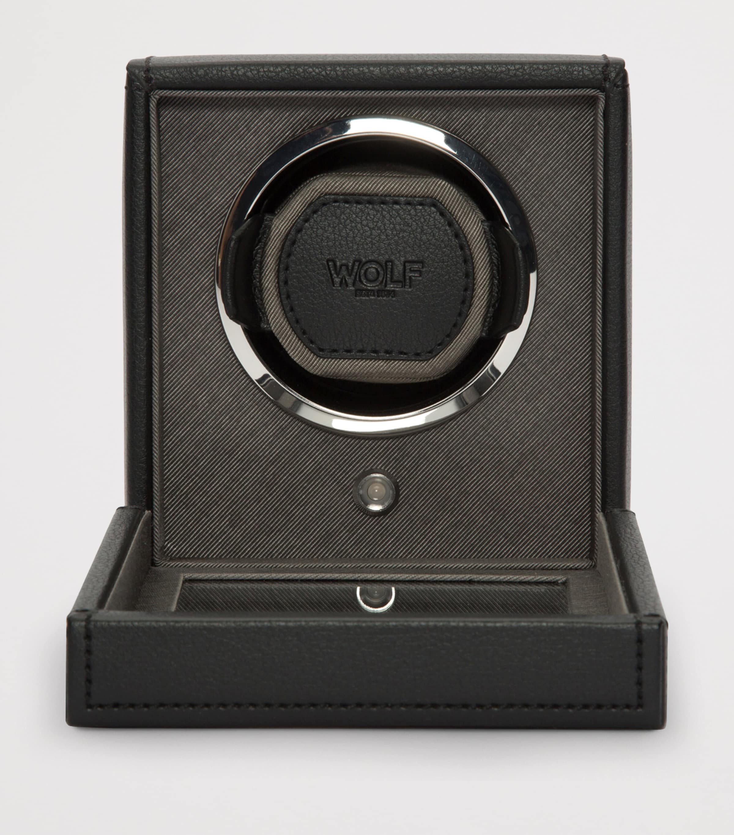 WOLF Cub Watch Winder with Cover Black Image 3