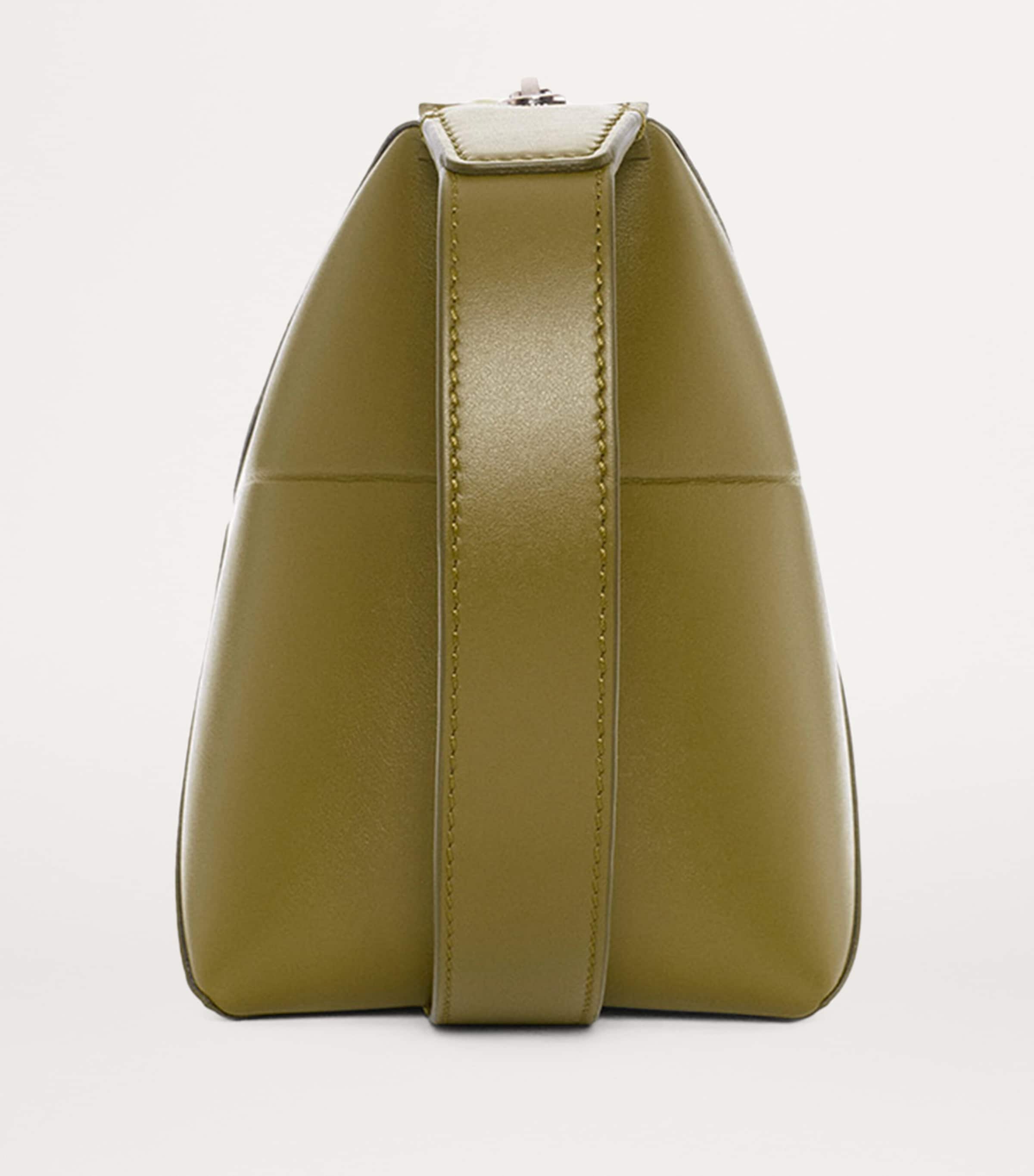 LOEWE セール★ PUZZLE FOLD WASH BAG★SUNFLOWER LOEWE Puzzle Fold Wash Bag C510WBPX01 Sunflower Shiny Calf