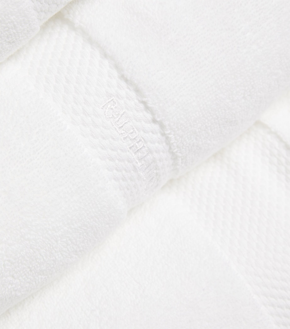 Avenue Bath Towel (75cm x 137cm) WHITE Image 2