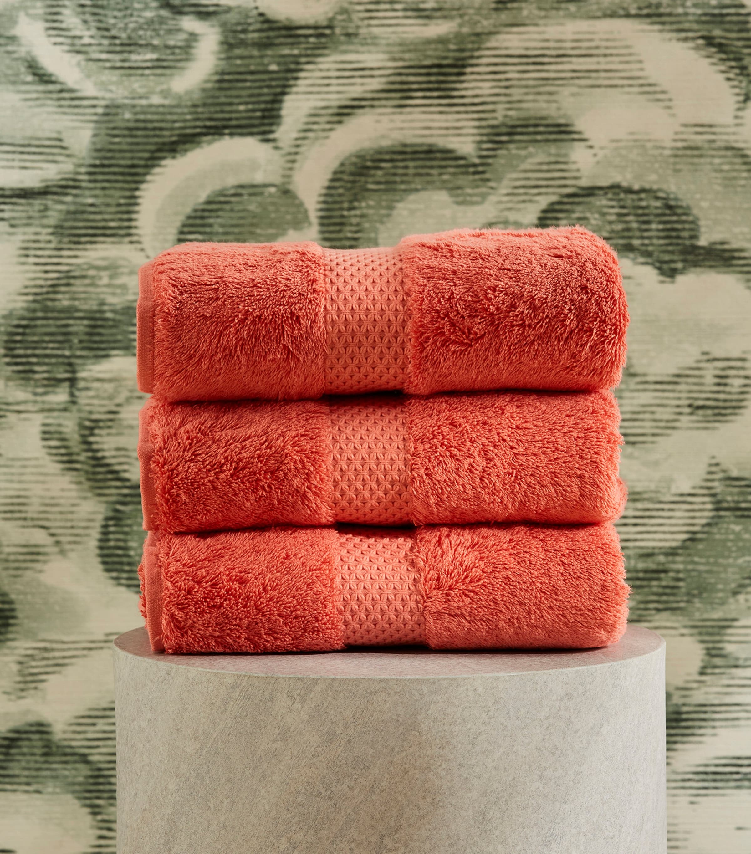 Yves Delorme Étoile Corallin Bath Towel (70cm x 140cm) Corallin Image 3