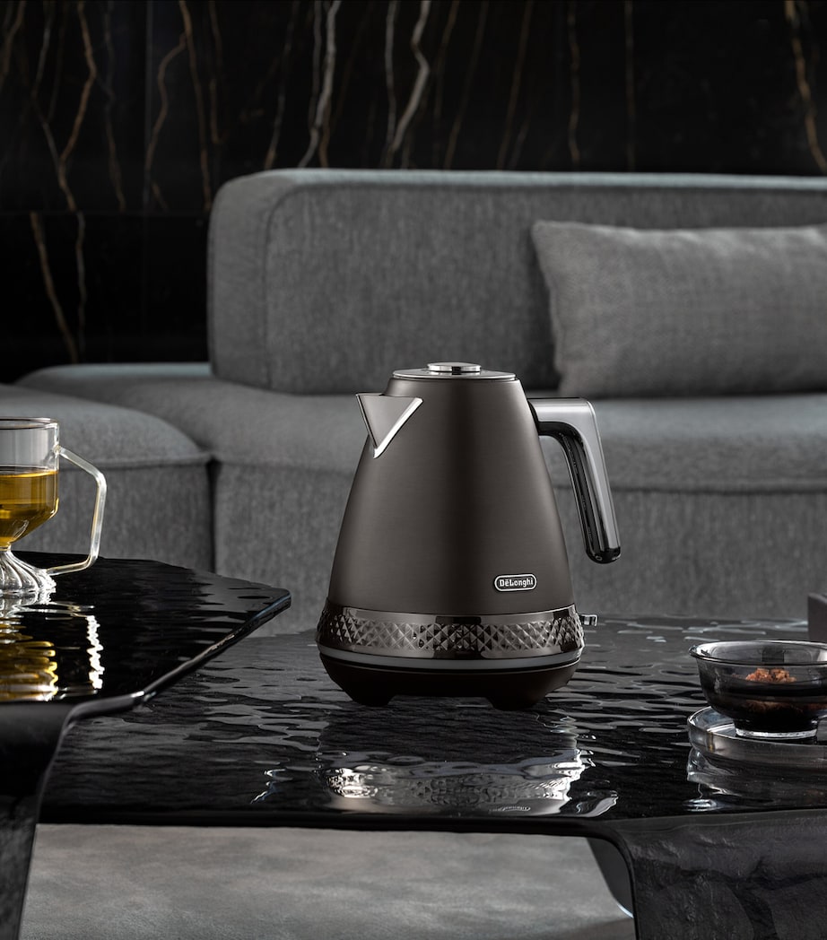 Stainless Steel Diadema Kettle BLACK Image 2