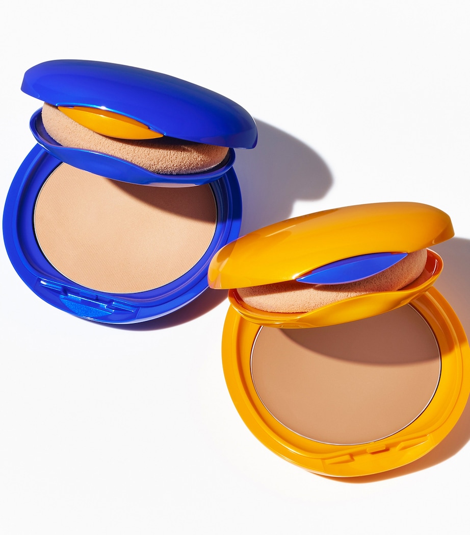 UV Protective Compact Foundation SPF 30 Refill BR Image 8