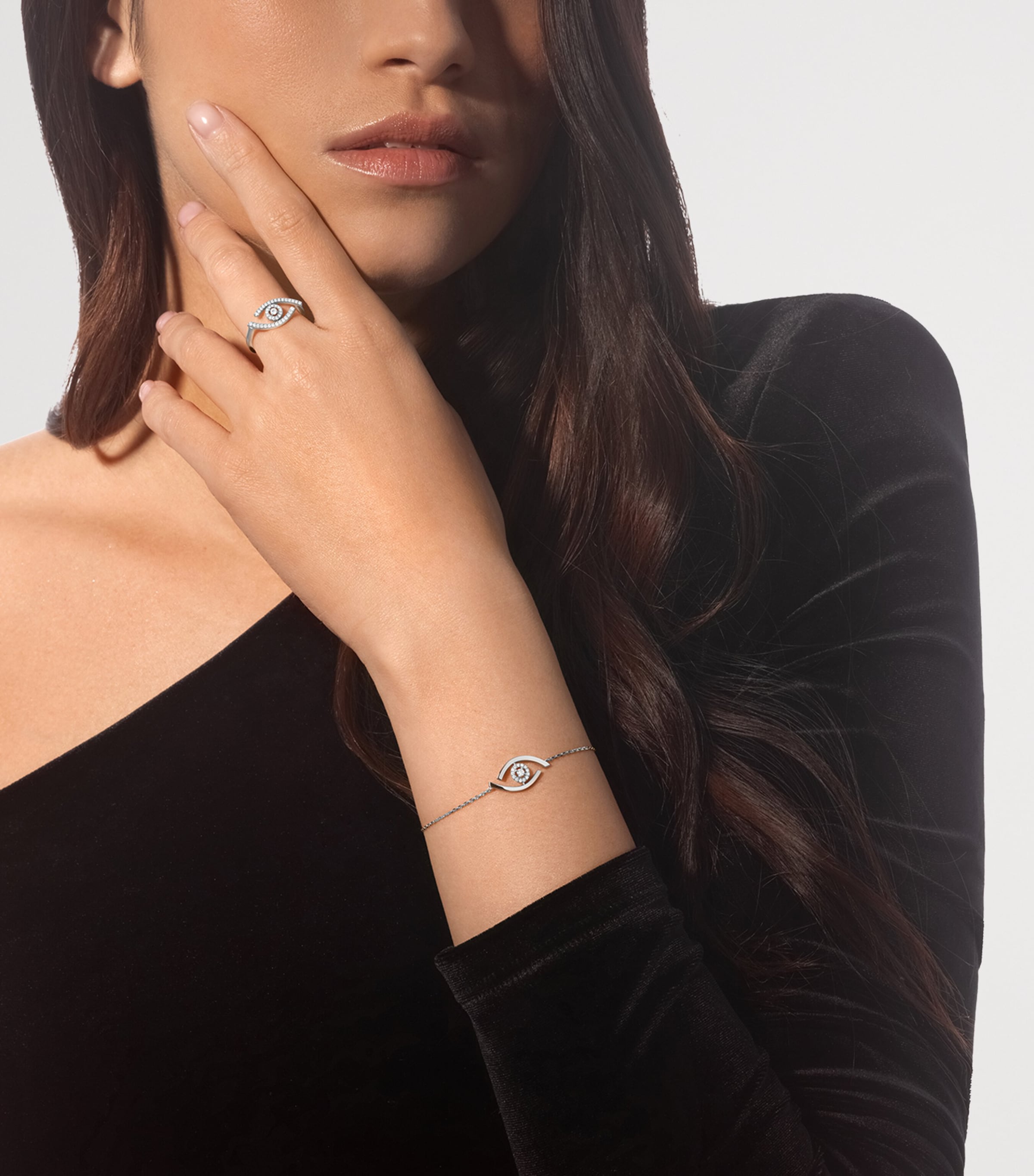 Messika Lucky Eye White Gold and Diamond Pavé Ring White Gold Image 2