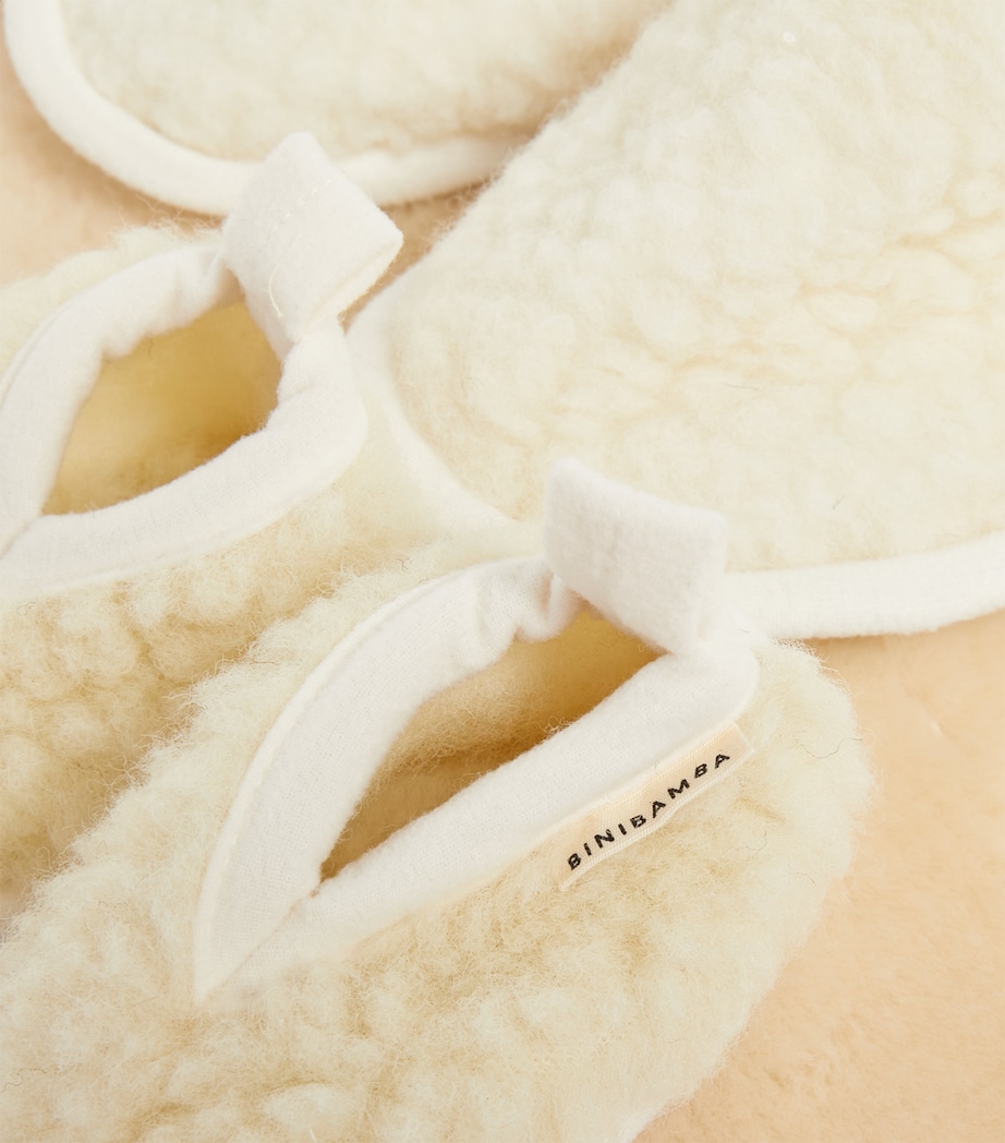 Merino Slippers, Booties and Sheepskin Wrigglemat Baby Shower Hamper MILK Image 4