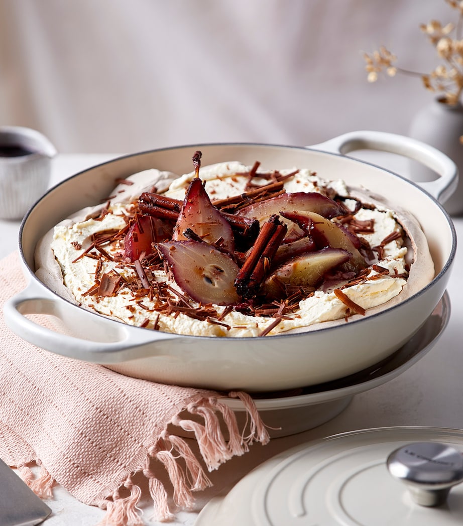 Cast Iron Shallow Casserole Dish (30cm) MERINGUE Image 3