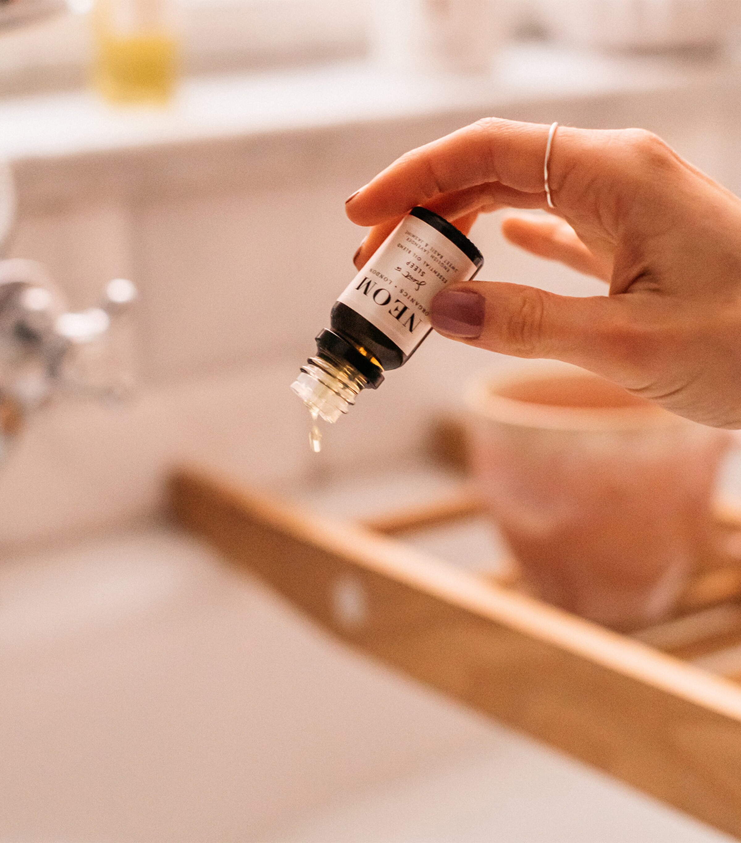 Real Luxury Essential Oil Blend (30ml) NO COLOUR Image 6